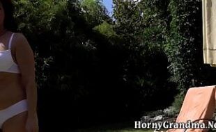 imagem de miniatura referente a previa do filme Video porno Coroas fogosas casada safada libera a buceta peluda pra amigo do filho